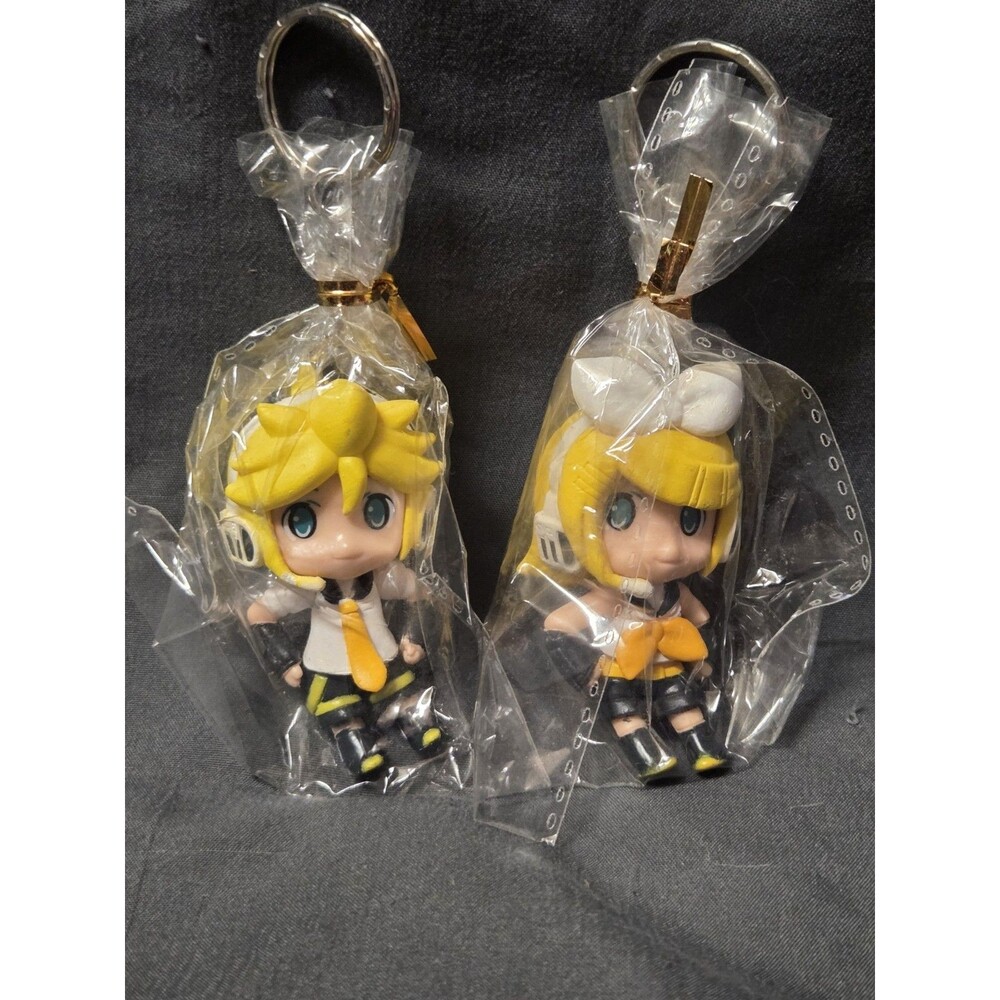 NIP Hatsune Miku - Kagamine Rin Len Vocaloid Keychain Set Figures